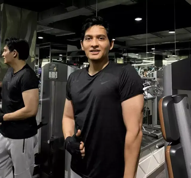 Profil Lengkap Lucky Hakim, Seorang Model yang Mundur sebagai Wakil Bupati Indramayu