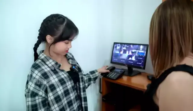 WOW! Rumah Mewah Fuji Dilengkapi 11 CCTV, Kitchen Set dan Toilet Canggih