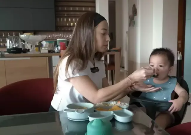 Biarkan Anak Bermain Sampai Capek, Jadi Tips Nikita Willy Agar Anak Makan Lahap