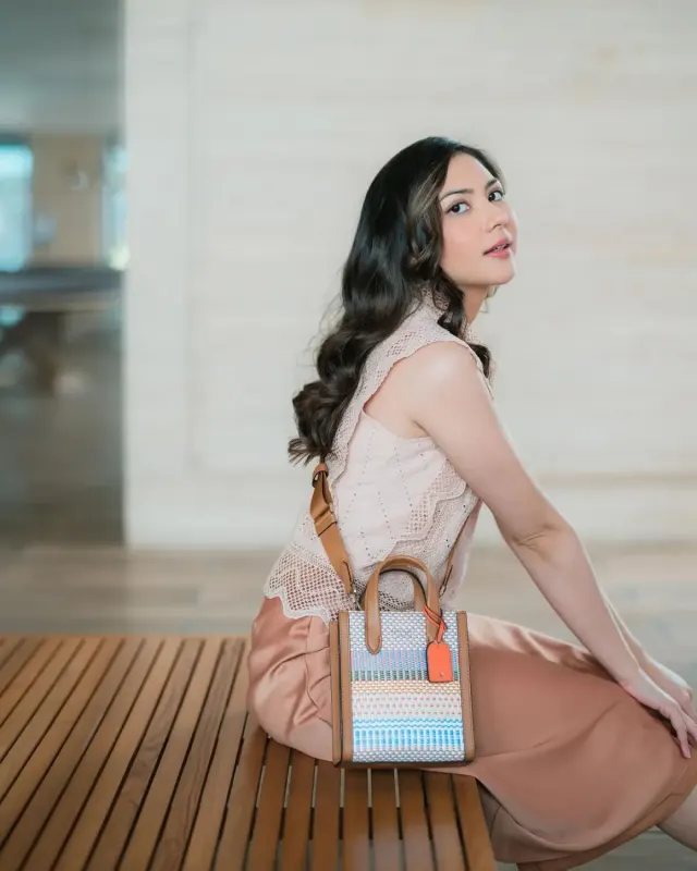 5 Artis yang Totalitas Mendalami Peran di Sinetron Religi meskipun Non Muslim