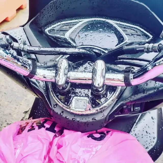 6 Tips Aman Naik Motor Saat Hujan, Silakan Coba Kala Bepergian