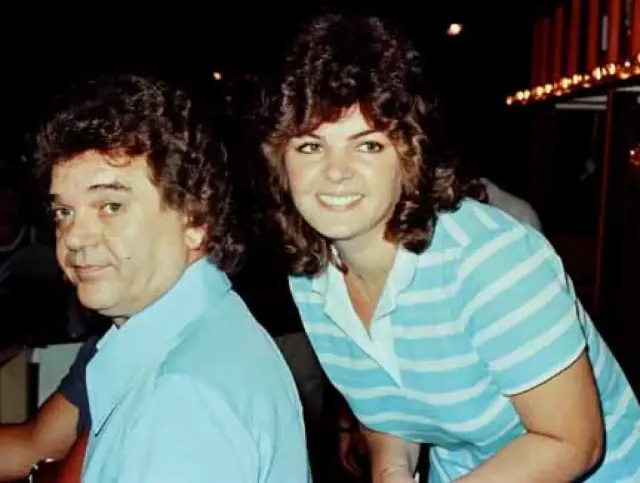 Berduet Dengan Penyanyi Country Terkemuka! Ini Dia Lirik Lagu "Don't Cry Joni" - Joni Lee & Conway Twitty