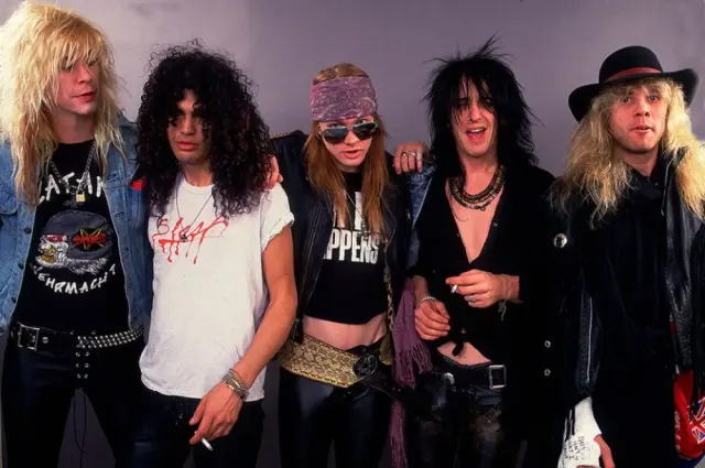 Ini Dia Lirik Lagu "Knockin' On Heaven's Door" yang Merupakan Penampilan Terakhir Sang Gitaris Izzy Stradlin
