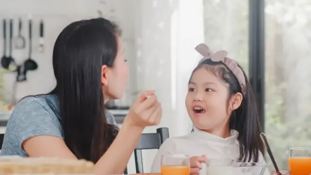 5 Tips Ini Bantu Penuhi Kebutuhan Vitamin untuk Anak, Disimak ya Bun