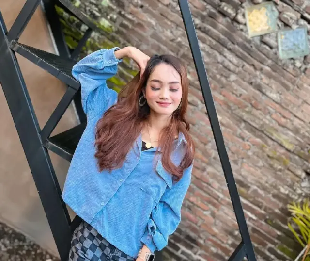 Meskipun LDR, Lirik Lagu Safira Inema - Sayang Kowe Ini Dapat Memotivasi Kita Lho!