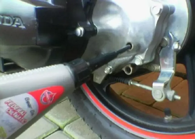 Perhatikan Hal Ini Saat Ganti Oli Gardan Motor Matic, Jangan Asal Pilih Oli!