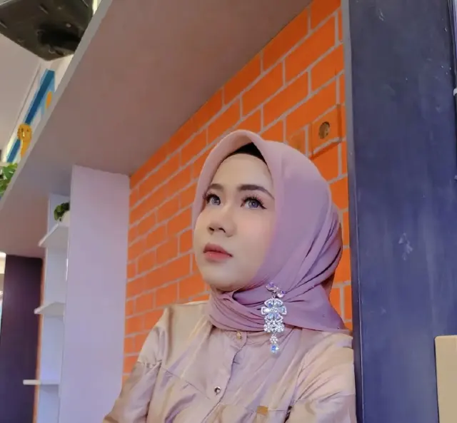 Jodoh Di Tangan Tuhan, Seperti Lirik Lagu Dari Rayola – Usah Salahkan Cinto yang Sad Ending