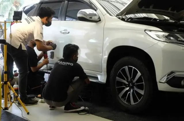 Poles Nano Ceramic Kilapkan Mobil Sampai 5 Tahun, Masa Sih?