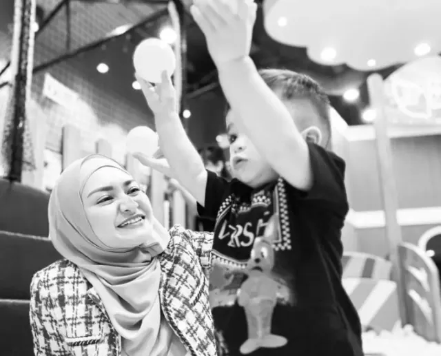 Bukan Nikah? Gara-gara Postingan Ini Nathalie Holscher Dibilang Mau Debut Single Baru