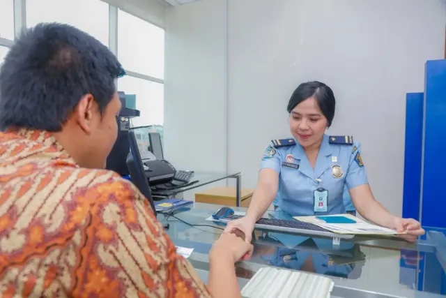 Ini Cara Mengajukan Permohonan Paspor Satu Hari Langsung Jadi, Biayanya Mahal Nggak Ya?