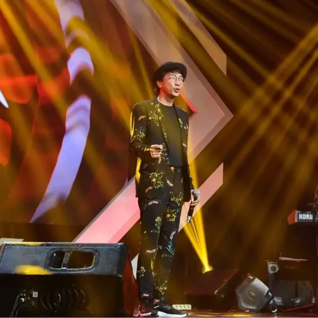 Ini Dia Lirik Lagu Lobow – Salah Yang Mengingatkan Kita Dengan Film Coklat Stroberi