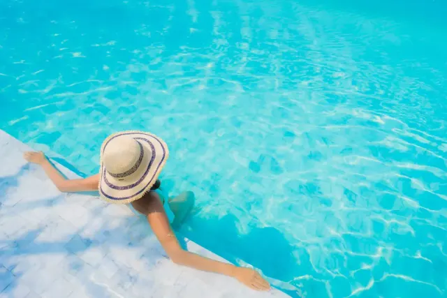 6 Penyakit Akibat Berenang di Kolam Renang, Jangan Anggap Sepele