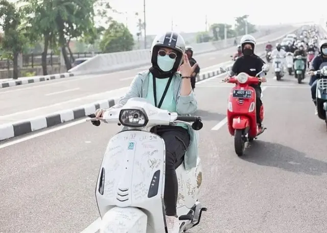 Pengin Kulit Nggak Kusam Meski Mengendarai Sepeda Motor? Begini Caranya