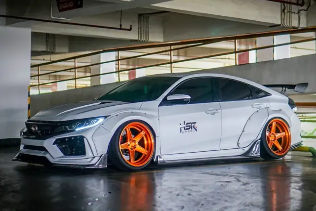 Intip Modifikasi Menarik Honda Civic Ini, Pakai Velg HSR Forged