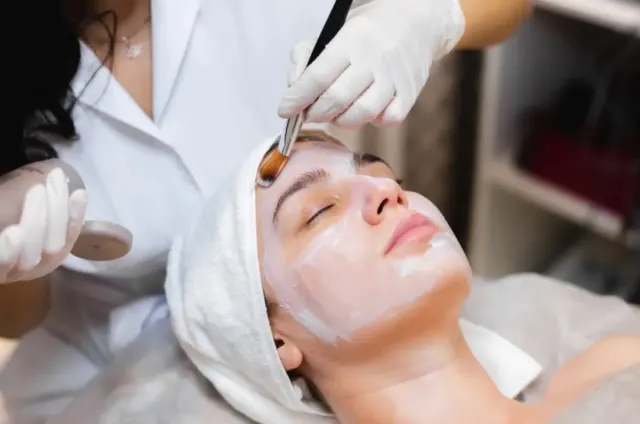Manfaat Masker Wajah, Melembabkan Kulit hingga Cegah Penuaan
