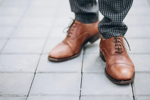 Bisa Pakai Hair Conditioner, Cara Simpel dan Mudah Merawat Sepatu Kulit di Rumah