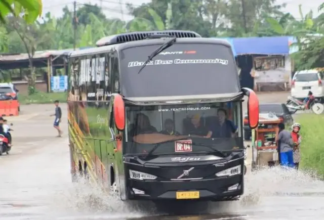 Mengenal Exhaust Brake, Fitur Andalan Sopir Bus di Turunan Curam