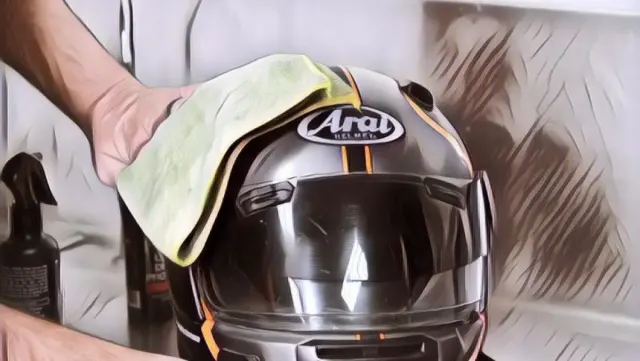 Cara Mudah Merawat dan Membersihkan Helm Sendiri