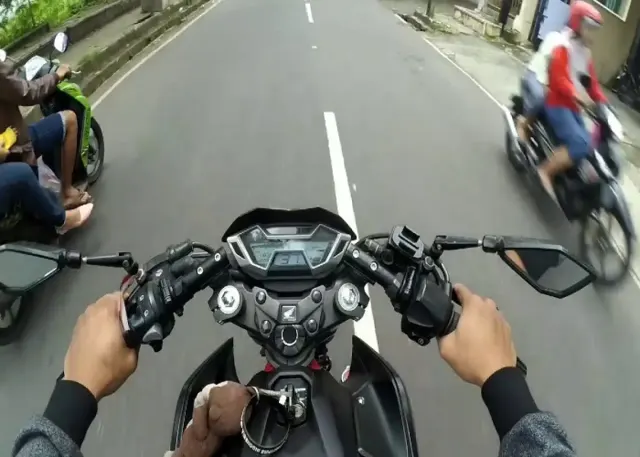 Tips Handling Stang Motor yang Benar