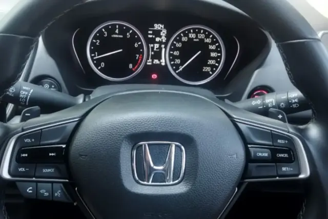 Kelistimewaan Honda City Versi Sedan