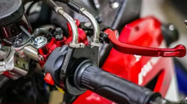 Benarkah Ganti Gas Spontan Bikin Motor Tambah Kenceng?