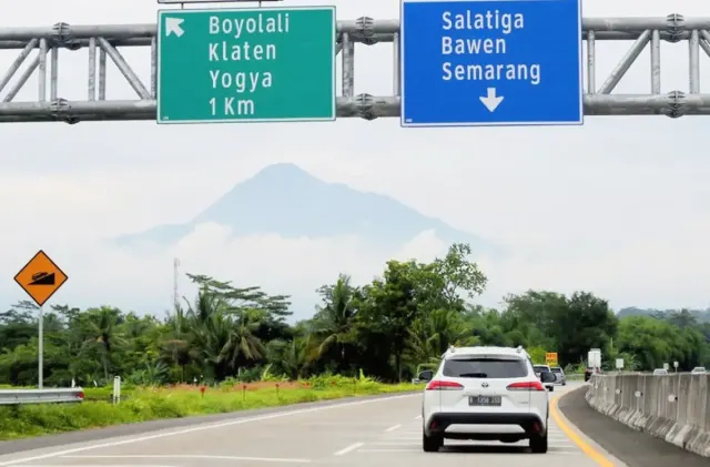 Jenis Huruf yang Dipakai pada Rambu Petunjuk Jurusan, Udah Tahu?