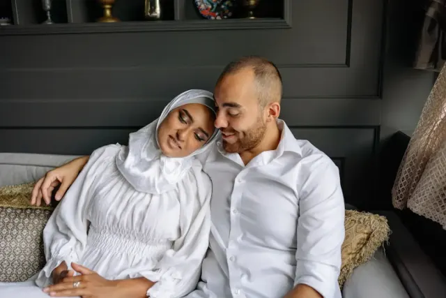 6 Tips Membangun Keluarga Sesuai Sunnah, Bergurau hingga Makan Bersama