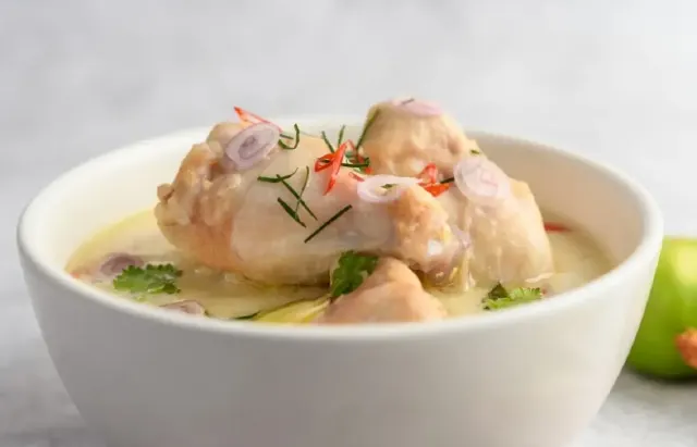 Yuk! Bikin Opor Ayam Tanpa Santan untuk Lebaran, Cocok Buat yang Lagi Diet,