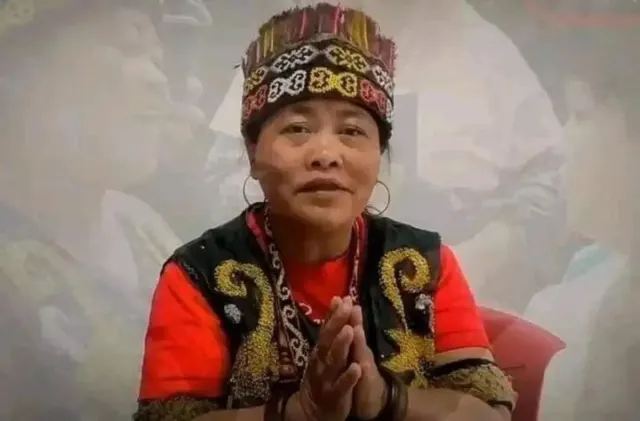 Cara Ida Dayak Menyembuhkan Pasiennya, Hanya Butuh Minyak Merah