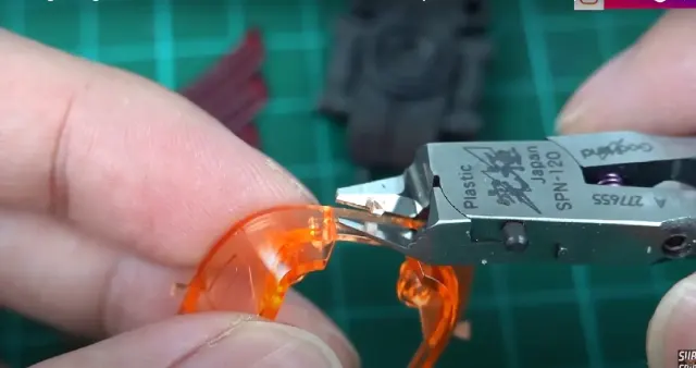 Pusing dengan Nubmark saat Merakit Gunpla ? Begini Cara Menghilangkannya