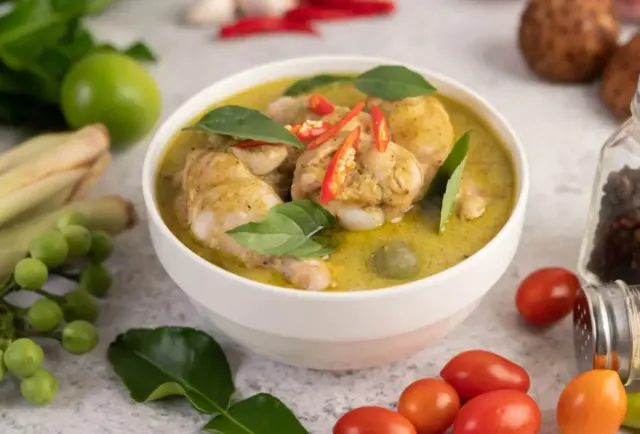 Resep Opor Ayam Sunda, Sajian Pas untuk Calon Mertua Saat Lebaran