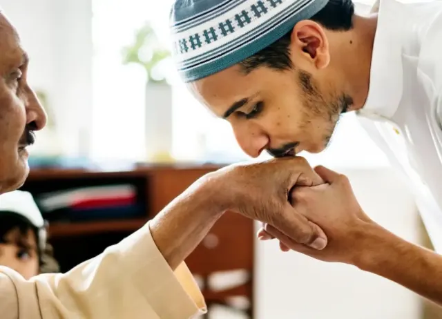 5 Ucapan Sungkem Idul Fitri Bahasa Jawa untuk Kakek dan Nenek, Halus dan Sopan