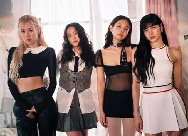 Anggota BLACKPINK Tanggapi dengan Lelucon Rumor Hubungan Mereka Tidak Akur sebagai Girl Group