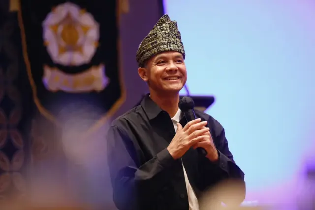 Viral Cuitan Ganjar Cari Takjil di Masjid Kampus UGM Dikiritisi Netizen, Ini Alasannya