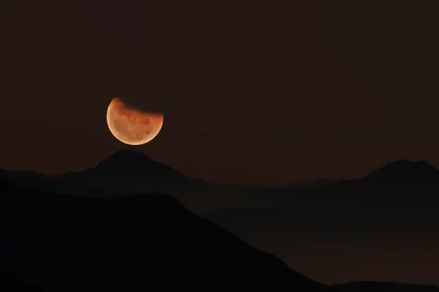 2 Doa Malam Lailatul Qadar Sesuai Hadis, Amalkan di 10 Malam Terakhir Ramadan