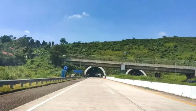 Mudik Lewat Tol Cisumdawu, Pemudik Wajib Baca Ketentuannya