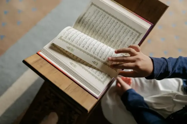 Doa Khatam Al-Qur'an Lengkap, Arab, Latin dan Terjemahan Bahasa Indonesia