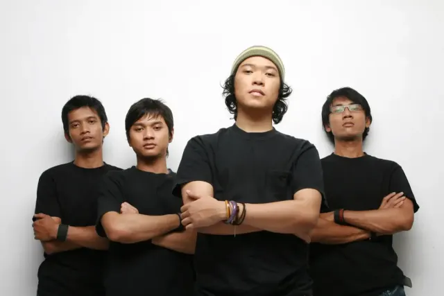 Lirik Lagu Sandaran Hati Oleh Letto, Cocok Banget Untuk Temen Galaumu
