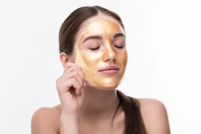 Rekomendasi Peel off Mask Yang Viral, Glowing Digaransikan!