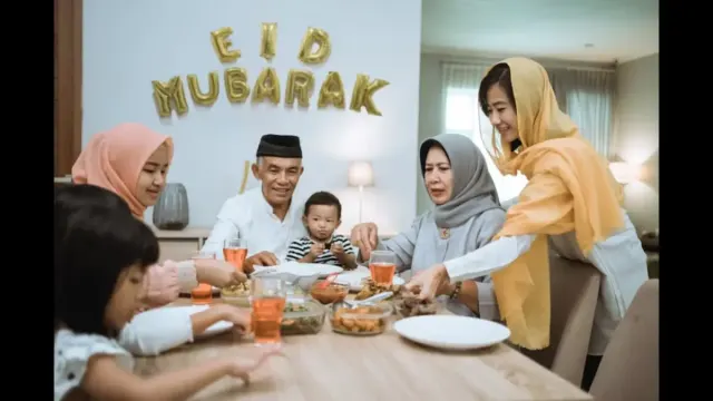 8 Tips Sehat Mengkonsumsi Hidangan Lebaran, Biar Tidak Berdampak Buruk Bagi Kesehatan