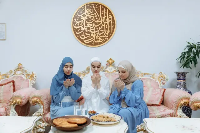 Doa Buka Puasa Senin Kamis, Arab, Latin dan Terjemahannya