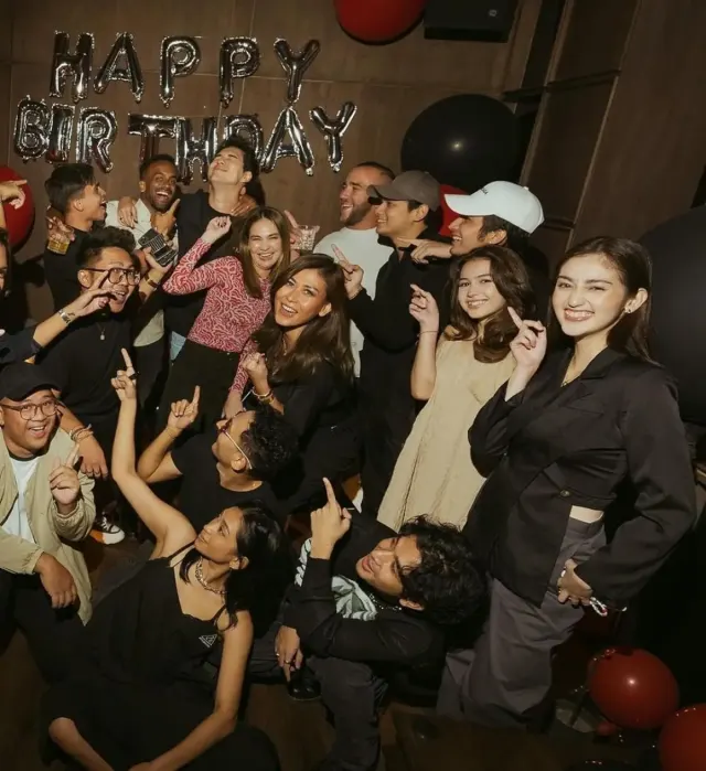 Mesra Banget, Maxime Bouttier dan Luna Maya Dapat Doa Biar Jadian