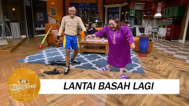 Kisah di Balik Kebiasaan Nunung Ngompol Ketika Melawak di Panggung