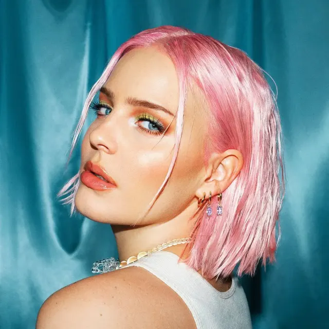 Lirik Lagu Way Too Long, Nathan Dawe x Anne-Marie x MoStack