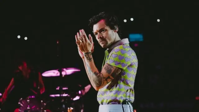 Lirik Lagu Adore You Harry Styles, Super Romantis Bikin Jatuh Cinta