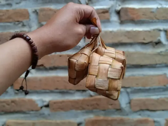 Hukum Lebaran Ketupat Setiap Idul Fitri, Benarkah Termasuk Bidah?