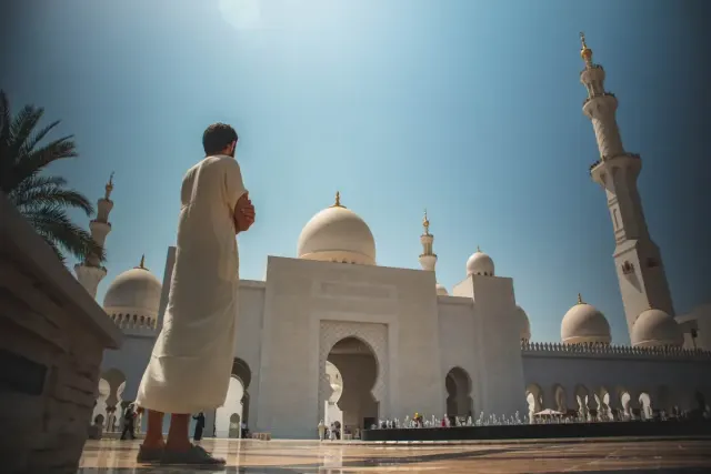 Niat Sholat Tahiyatul Masjid, Arab, Latin, Terjemahan dan Tata Caranya