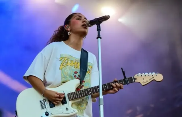 Lirik Lagu Growing Pains Alessia Cara, Relate Banget dengan Kisah Perjalanan Hidup Banyak Orang