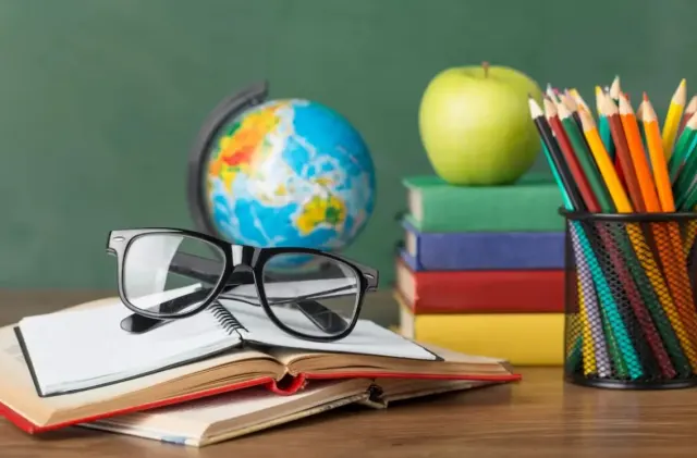 Ucapan Selamat Hari Pendidikan Nasional 2023, Menyentuh Hati untuk Para Guru