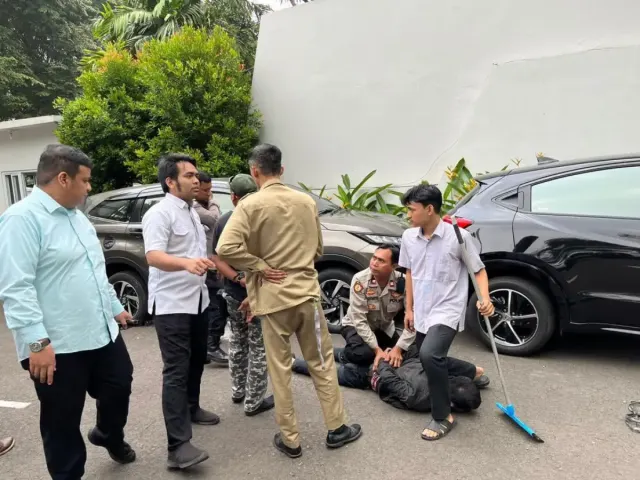 TERUNGKAP! Ini Penyebab Pelaku Penembakan di Kantor MUI Meninggal Dunia. Irjen Karyoto Ungkap Kronologinya
